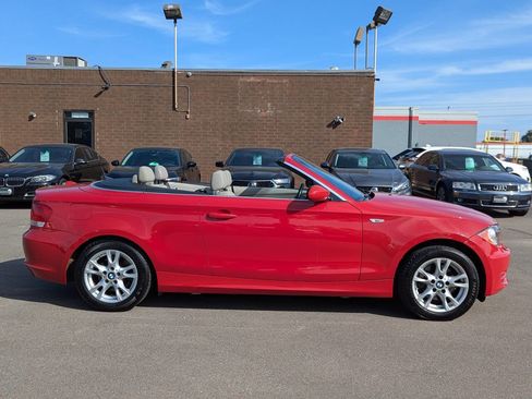 Used 2008 BMW 128i Convertible image 3