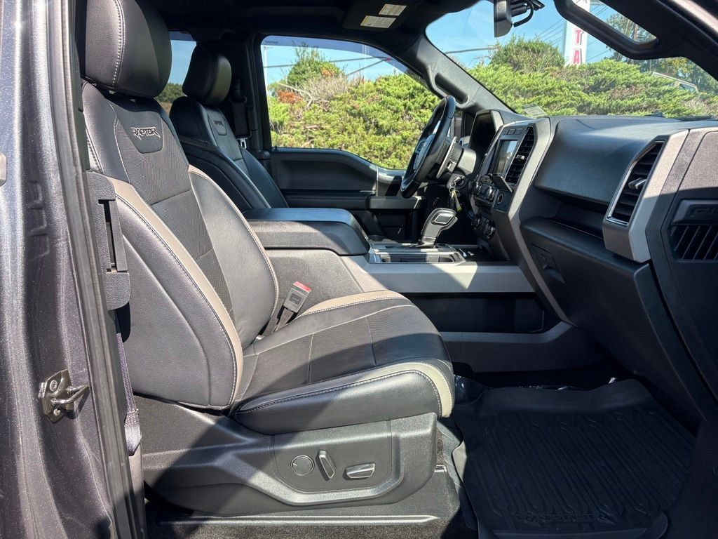 Used 2018 Ford F150 Raptor w/ Equipment Group 801A Mid AWD/4WD image 19