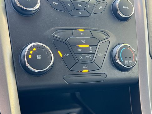 Used 2020 Ford Fusion S FWD image 19