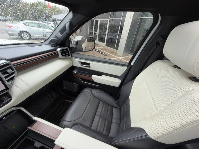 Used 2023 Toyota Sequoia Capstone AWD/4WD image 28