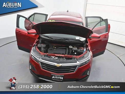 Used 2023 Chevrolet Equinox LT image 33
