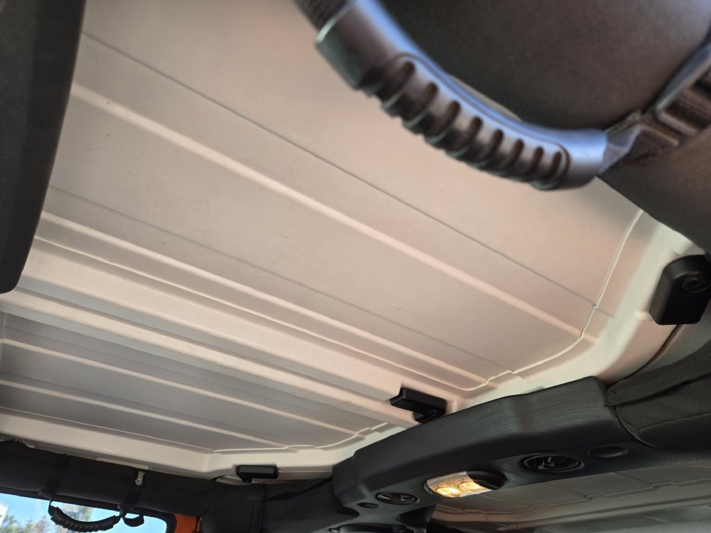 Used 2010 Jeep Wrangler Unlimited Rubicon AWD/4WD image 22