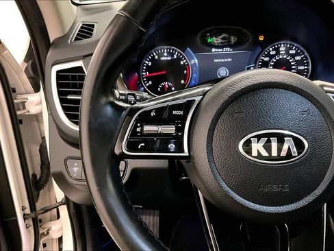Used 2021 Kia Seltos SX w/ SX Sunroof Package AWD/4WD image 11