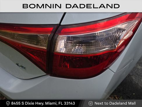 Used 2017 Toyota Corolla LE image 5