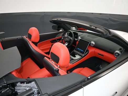 Used 2022 Mercedes-Benz SL 63 AMG 4MATIC image 47