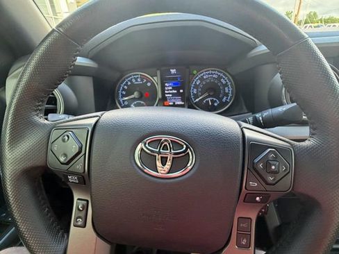 Used 2023 Toyota Tacoma TRD Off-Road AWD/4WD image 11