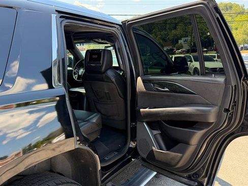 Used 2017 Cadillac Escalade Platinum AWD/4WD image 41