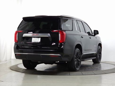Used 2023 GMC Yukon Denali w/ Advanced Technology Package image 10