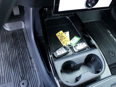 Used 2021 Ford Mustang Mach-E Select w/ Comfort/Appearance Package image 12