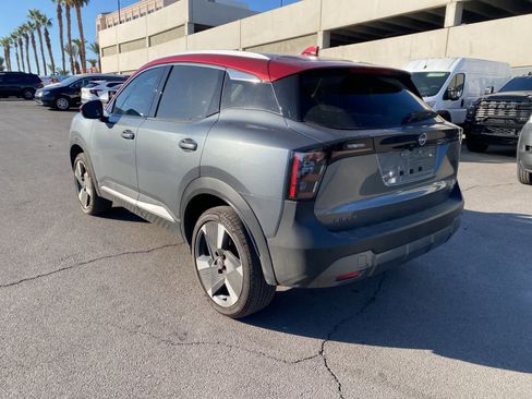 Used 2025 Nissan Kicks SR image 9