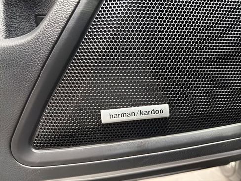 Used 2025 Subaru Outback Limited image 10