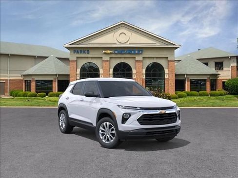 New 2026 Chevrolet TrailBlazer LS w/ LS Convenience Package FWD image 2