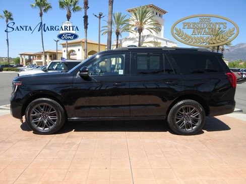Used 2025 Ford Expedition Platinum w/ Stealth Performance Package AWD/4WD image 1