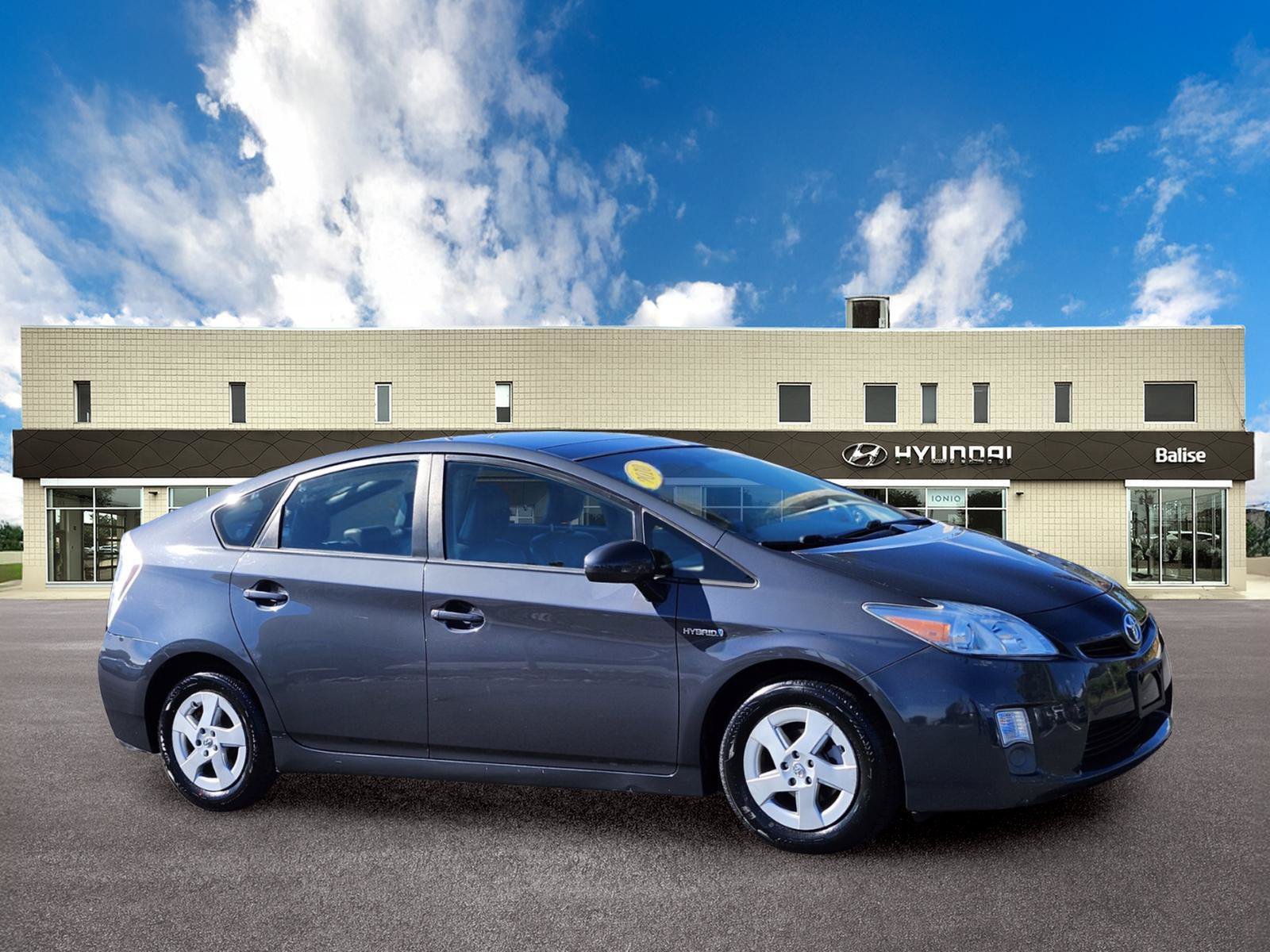 Used 2010 Toyota Prius Four w/ Solar Roof Pkg FWD image 1