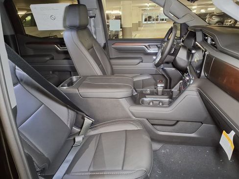 New 2026 GMC Sierra 1500 Denali w/ Technology Package image 6