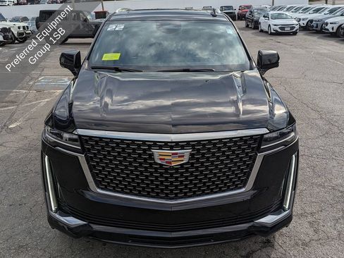 Used 2022 Cadillac Escalade Premium Luxury RWD image 3