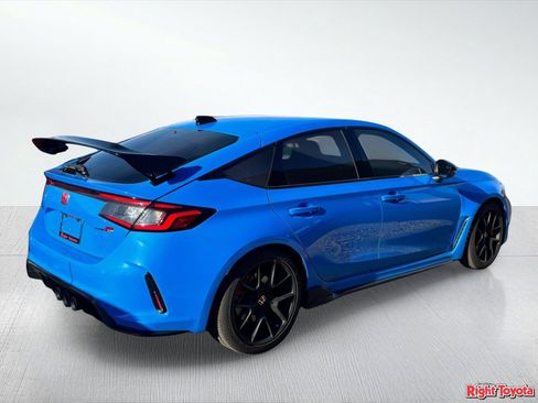 Used 2025 Honda Civic Type R image 4