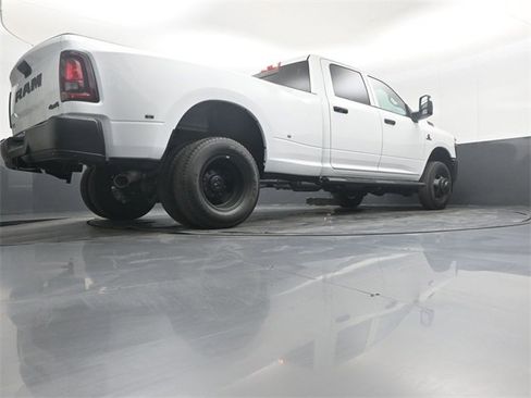 New 2026 RAM 3500 Tradesman image 39