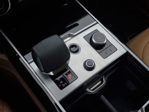 Used 2023 Land Rover Range Rover SE image 22