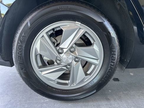 Certified 2026 Hyundai Elantra SE FWD image 35