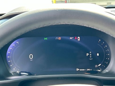 New 2026 Volvo XC40 B5 Core w/ Climate Package image 15