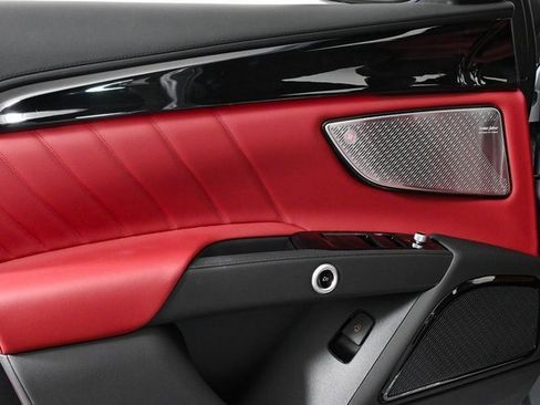 New 2025 Maserati Grecale GT image 8