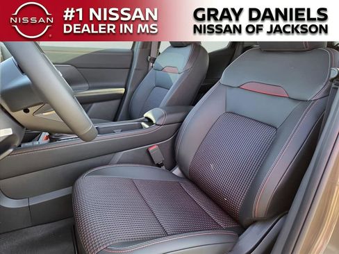 New 2026 Nissan Kicks SR image 10