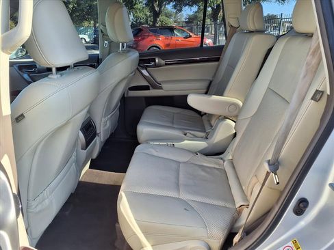 Used 2017 Lexus GX 460 Luxury image 9