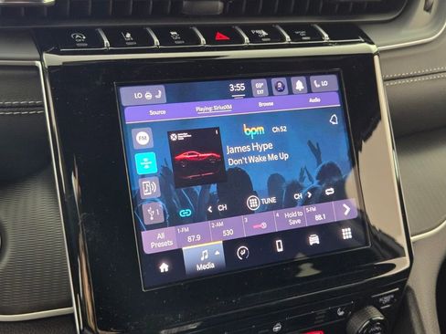 New 2025 Jeep Grand Cherokee L Laredo RWD image 19