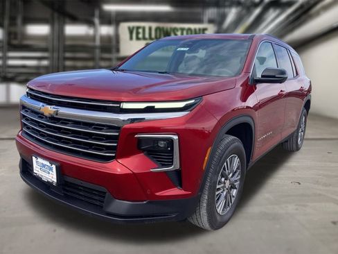 New 2026 Chevrolet Traverse LT w/ Enhanced Driving Package image 2