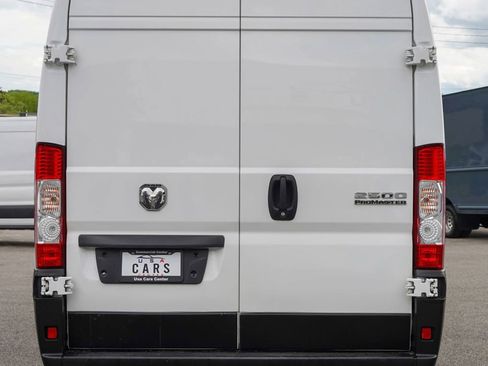 Used 2023 RAM ProMaster 2500 FWD image 5