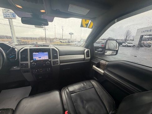 Used 2019 Ford F350 Lariat w/ Lariat Ultimate Package image 14