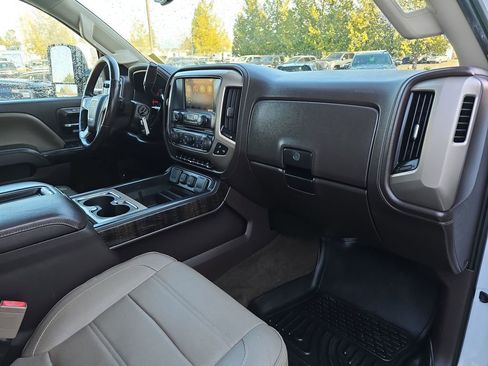 Used 2015 GMC Sierra 3500 Denali image 32