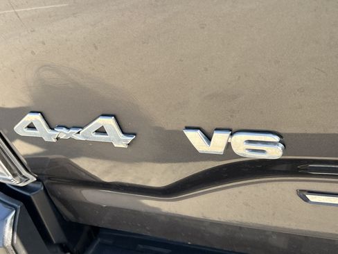 Used 2022 Toyota Tacoma TRD Pro AWD/4WD image 5