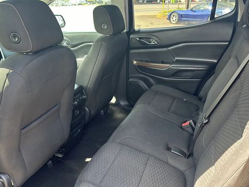 Used 2018 GMC Acadia SLE AWD/4WD image 8
