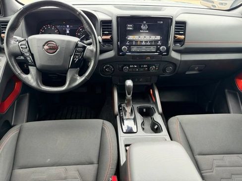 Used 2022 Nissan Frontier PRO-4X w/ Technology Package AWD/4WD image 9