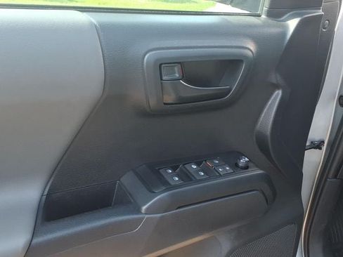 Used 2023 Toyota Tacoma SR AWD/4WD image 9