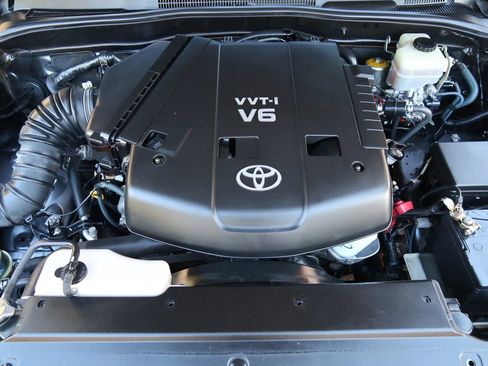 Used 2006 Toyota 4Runner Limited image 31