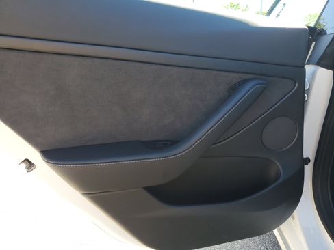 Used 2022 Tesla Model 3 Performance image 15