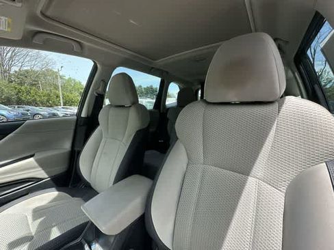 Certified 2023 Subaru Forester Premium AWD/4WD image 16