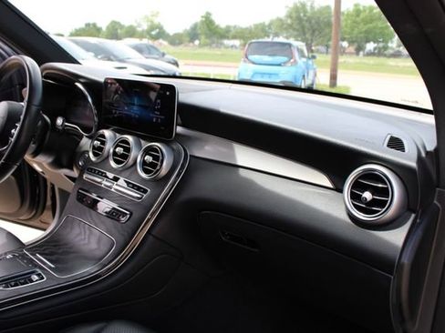 Used 2022 Mercedes-Benz GLC 300 image 56