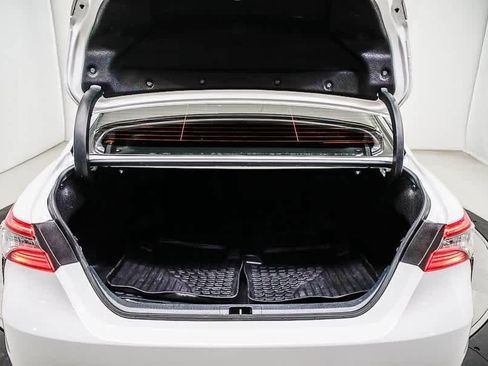 Used 2023 Toyota Camry XSE image 27