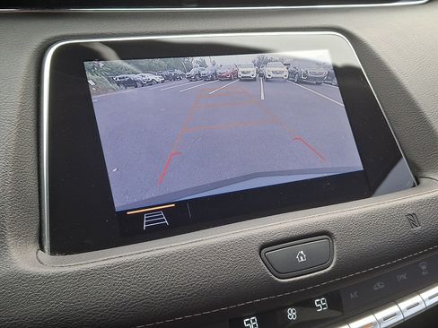 Used 2019 Cadillac XT4 Luxury AWD/4WD image 19