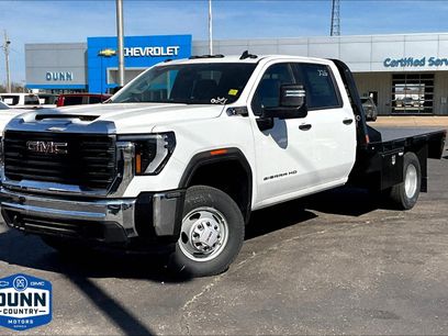 New 2025 GMC Sierra 3500 Pro w/ Convenience Package