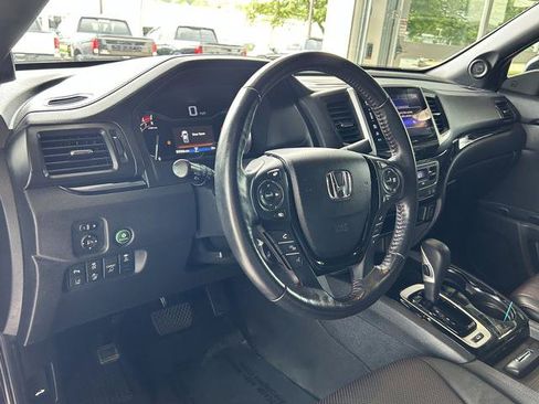 Used 2019 Honda Ridgeline Black Edition image 17