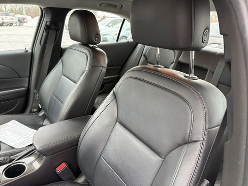 Used 2015 Chevrolet Malibu LT w/ Leather Package image 12