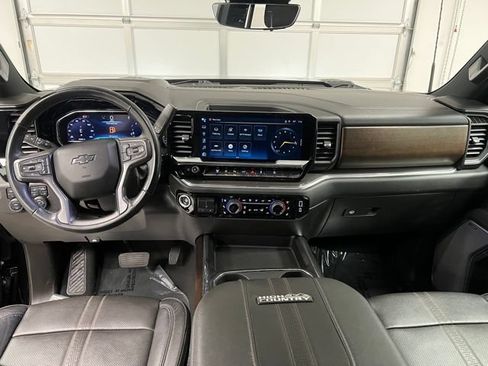 Used 2024 Chevrolet Silverado 3500 High Country w/ Technology Package AWD/4WD image 18