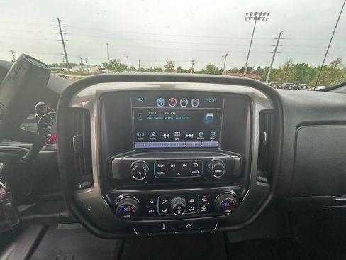 Used 2018 Chevrolet Silverado 1500 LT w/ All Star Edition AWD/4WD image 15
