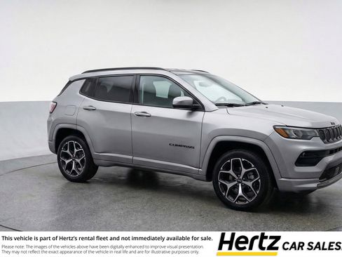 Used 2025 Jeep Compass Limited image 1