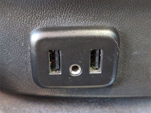 Certified 2016 Chevrolet Malibu Hybrid w/ Driver Confidence Package image 33